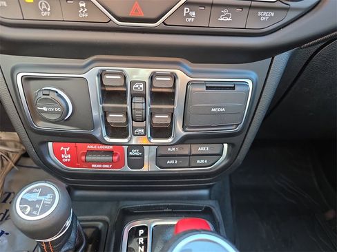 Used 2022 Jeep Gladiator Mojave w/ LED Lighting Group image 30