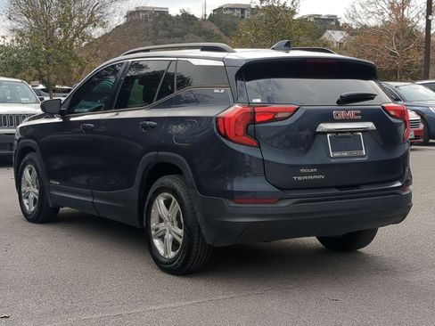 Used 2018 GMC Terrain SLE w/ Driver Convenience Package image 5