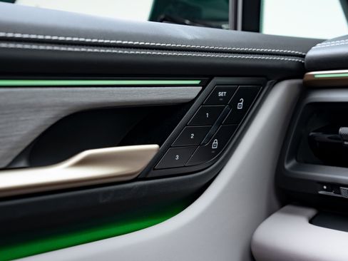 Used 2024 Porsche Macan Turbo Electric image 40