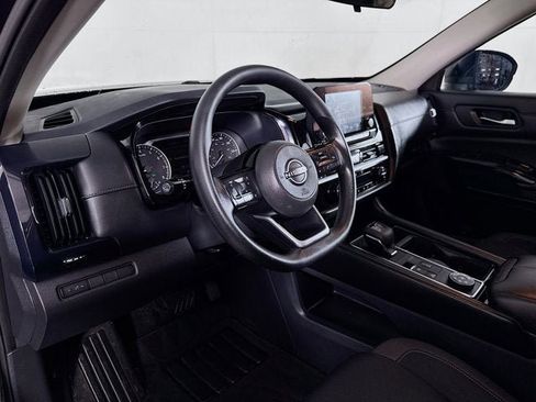 Used 2022 Nissan Pathfinder S AWD/4WD image 9