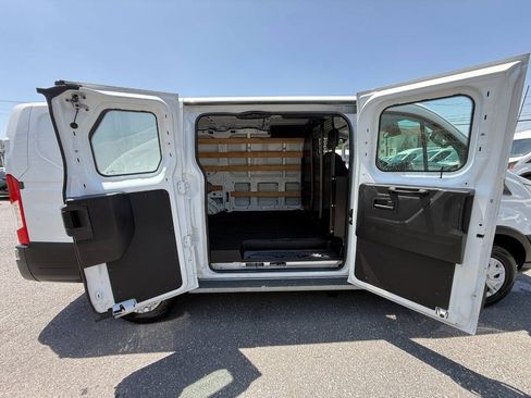 Used 2019 Ford Transit 250 130 Low Roof w/ Exterior Upgrade Package RWD image 28