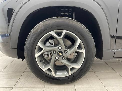 Certified 2024 Chevrolet Trax LT w/ Driver Confidence Package FWD image 7