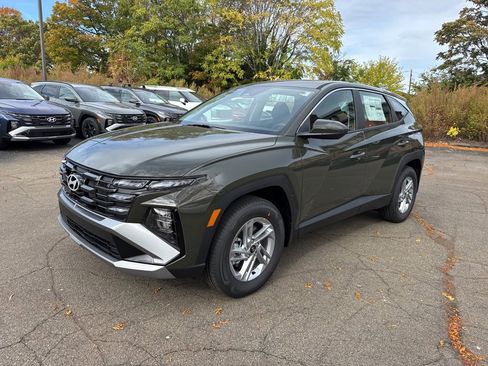 New 2026 Hyundai Tucson SE image 3