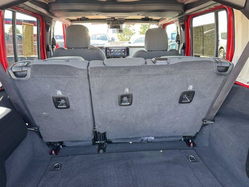Certified 2025 Jeep Wrangler Unlimited Sport AWD/4WD image 24
