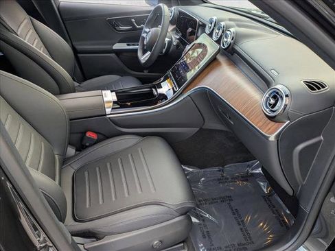 Used 2026 Mercedes-Benz GLC 300 4MATIC image 21