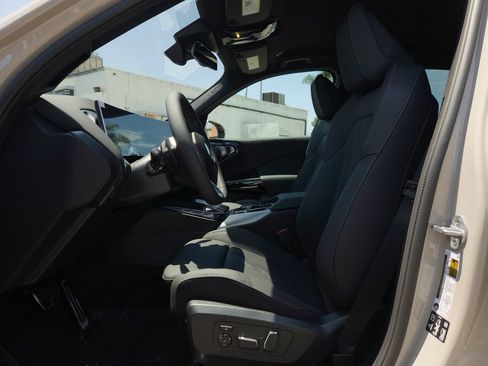 New 2026 BMW X3 xDrive30i w/ M Sport Package AWD/4WD image 7