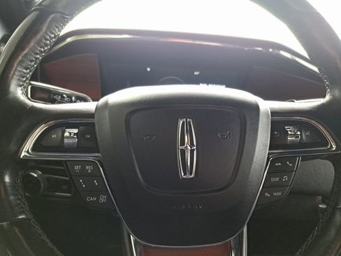 Used 2021 Lincoln Navigator Reserve image 9