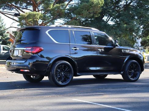 Used 2018 INFINITI QX80 4WD w/ Driver Assistance Package image 5