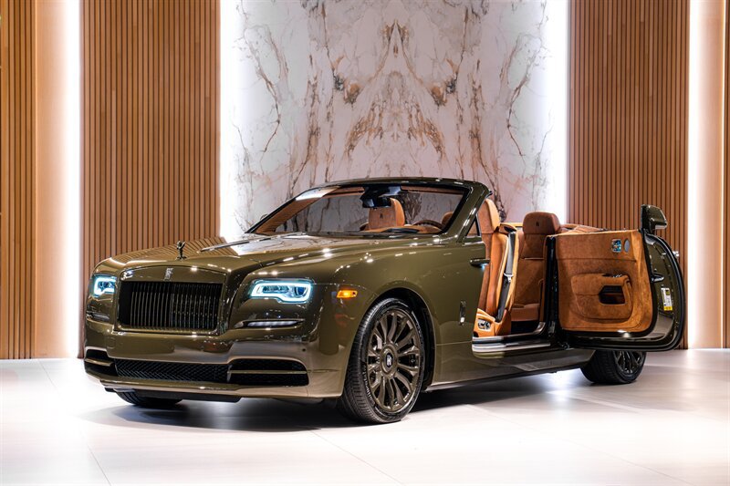 Used 2021 Rolls-Royce Dawn RWD image 2