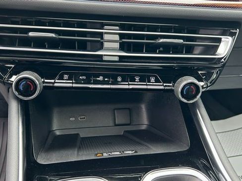 Certified 2024 Chevrolet Traverse RS w/ LPO, Floor Liner Package image 26