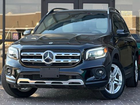 Used 2023 Mercedes-Benz GLB 250 4MATIC w/ Premium Package image 1