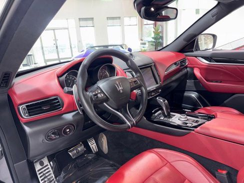 Used 2020 Maserati Levante GranSport image 7