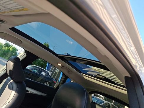 Used 2019 INFINITI QX50 Essential w/ Premium Heat Package AWD/4WD image 15