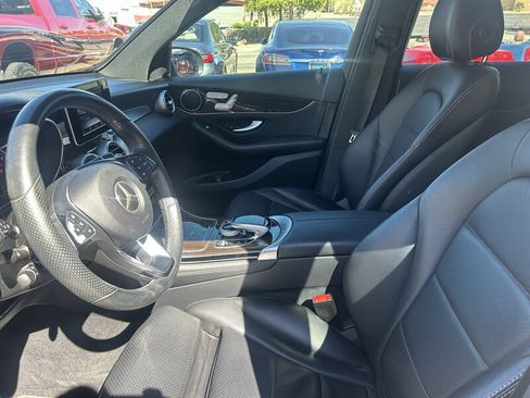 Used 2016 Mercedes-Benz GLC 300 4MATIC w/ Premium Package image 24