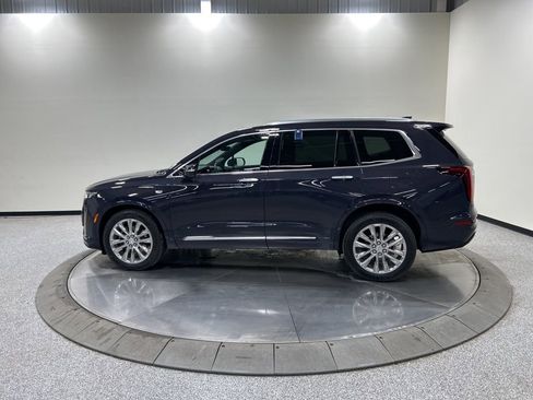 Used 2024 Cadillac XT6 Premium Luxury w/ Technology Package image 9