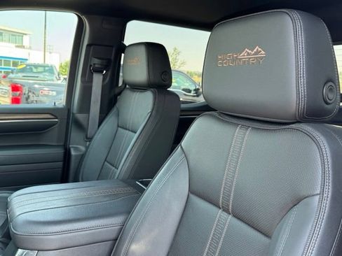 Certified 2024 Chevrolet Silverado 1500 High Country w/ High Country Premium Package AWD/4WD image 18