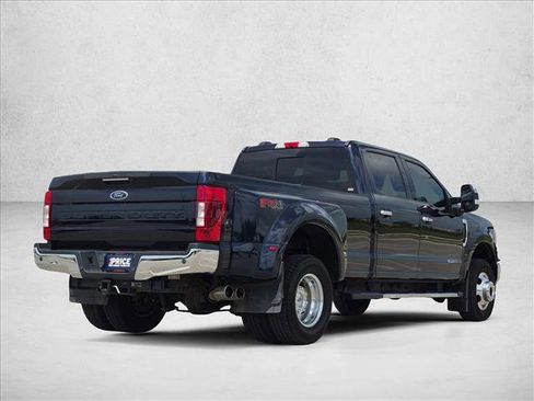 Used 2022 Ford F350 Lariat w/ Lariat Ultimate Package AWD/4WD image 5