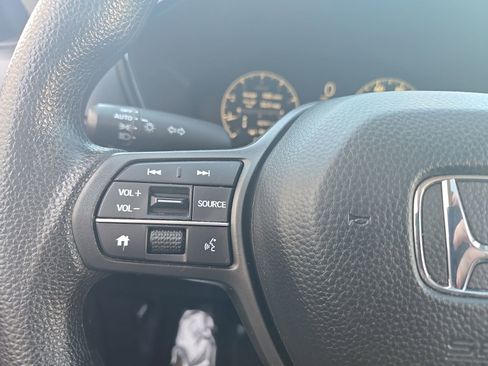 Used 2023 Honda CR-V EX image 16