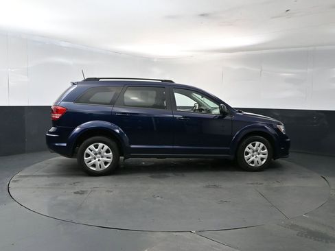 Used 2020 Dodge Journey SE w/ SE Popular Equipment Group FWD image 6
