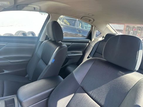 Used 2016 Nissan Altima 2.5 SR image 11