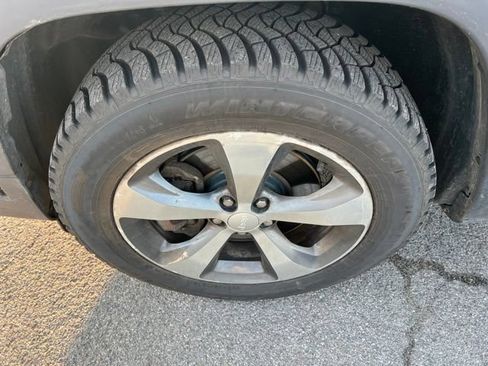 Used 2019 Jeep Cherokee Limited AWD/4WD image 8