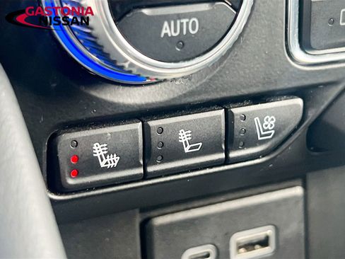 Used 2024 GMC Yukon SLT image 27