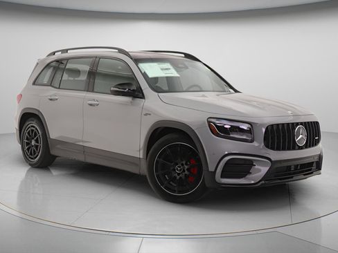 New 2026 Mercedes-Benz GLB 35 AMG 4MATIC image 13
