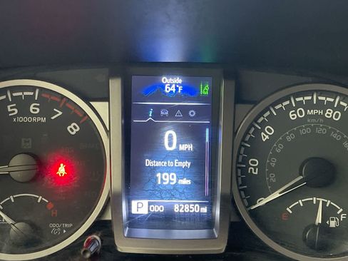 Used 2023 Toyota Tacoma SR5 w/ Technology Package AWD/4WD image 15