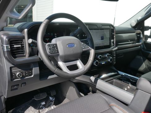 New 2025 Ford F250 Lariat w/ Lariat Ultimate Package image 4