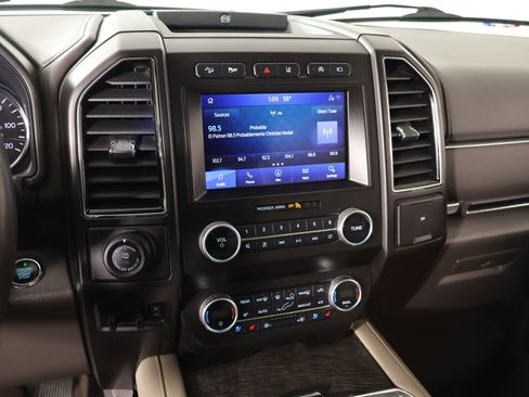 Used 2021 Ford Expedition Max Limited image 5
