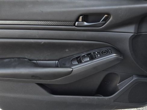 Used 2025 Nissan Altima 2.5 S image 16