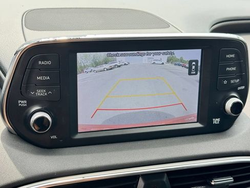 Used 2019 Hyundai Santa Fe Limited FWD image 16