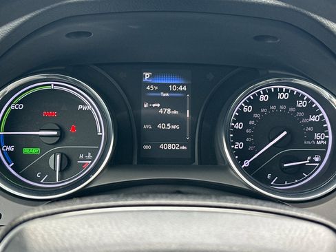 Used 2019 Toyota Camry LE image 21