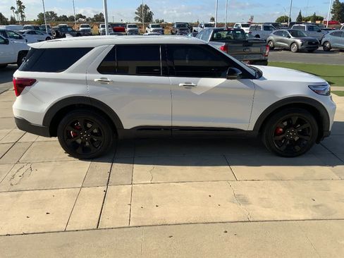 Used 2021 Ford Explorer ST w/ Equipment Group 401A image 5