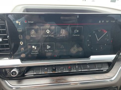 Used 2023 GMC Sierra 1500 SLT w/ SLT Convenience Package AWD/4WD image 16
