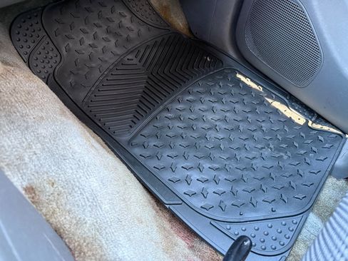 Used 2012 Nissan Frontier S image 17