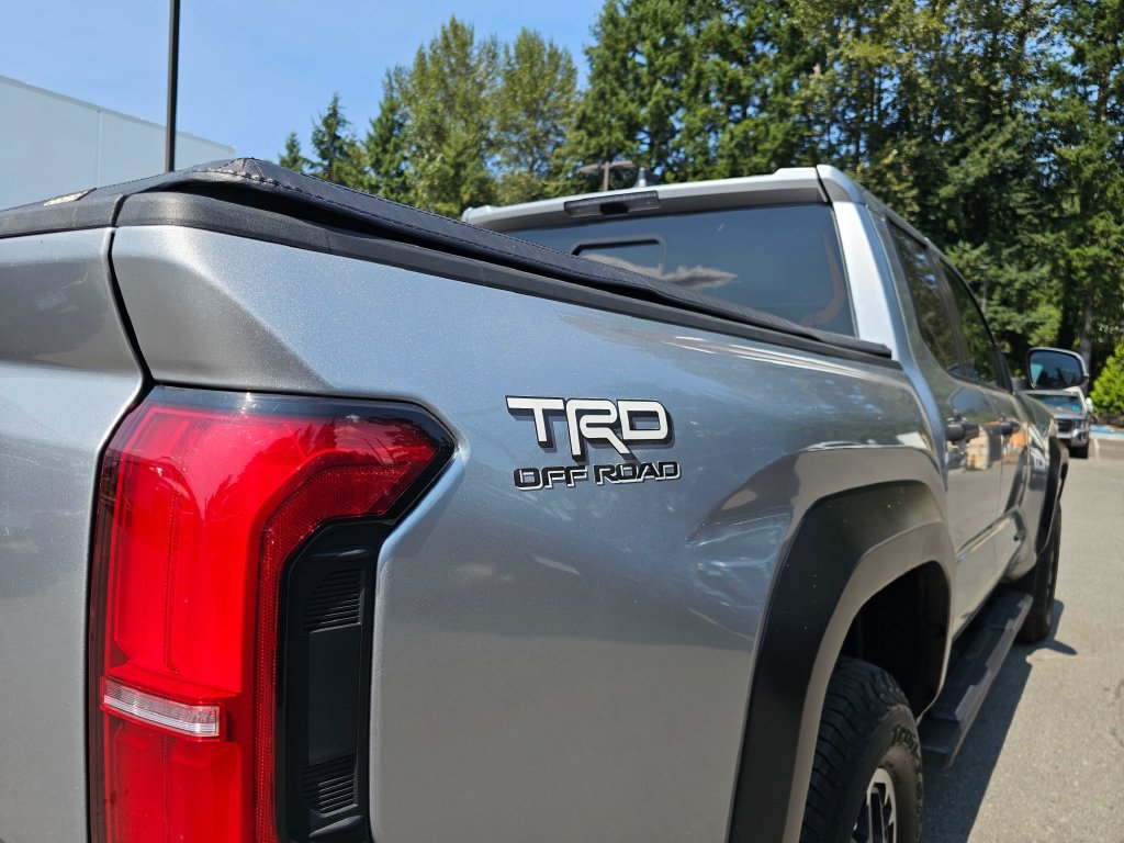 Used 2024 Toyota Tacoma TRD Off-Road w/ TRD Off Road Upgrade Package AWD/4WD image 16