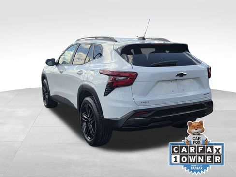 Certified 2024 Chevrolet Trax ACTIV w/ Sunroof Package FWD image 3