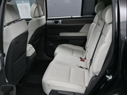 Used 2024 Hyundai Santa Fe Limited image 36