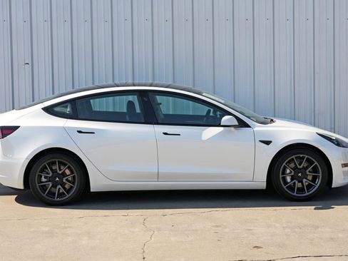 Used 2022 Tesla Model 3 image 51