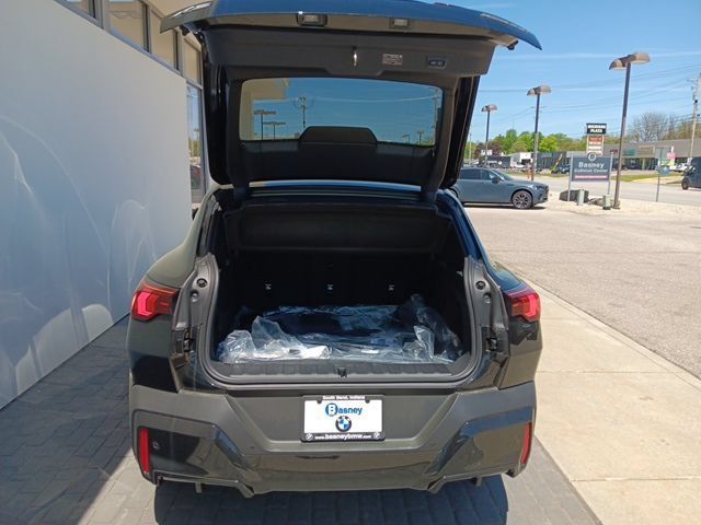 New 2025 BMW X2 xDrive28i w/ Convenience Package AWD/4WD image 8