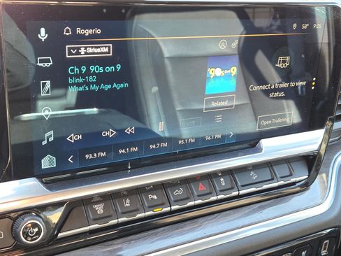 Used 2024 Chevrolet Silverado 2500 LTZ w/ LTZ Premium Package image 25