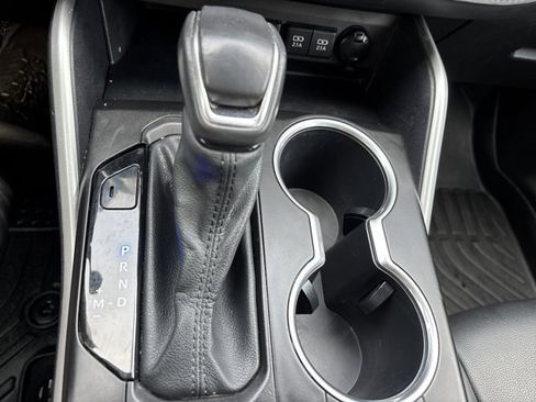 Used 2021 Toyota Highlander XLE image 43