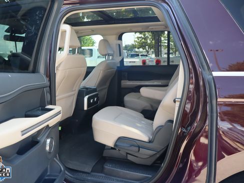 Used 2024 Ford Expedition Max Limited RWD image 27