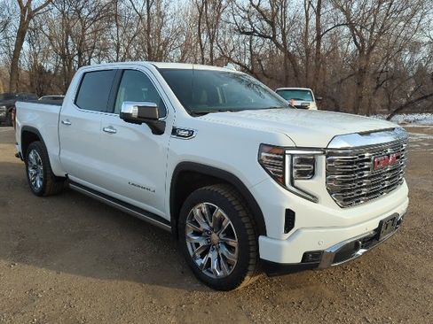 Used 2024 GMC Sierra 1500 Denali w/ Denali Reserve Package image 2