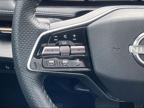 Used 2023 Nissan Ariya AWD image 21