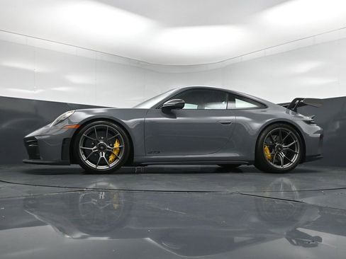 Certified 2026 Porsche 911 GT3 RWD image 21