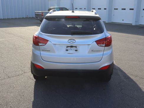 Used 2011 Hyundai Tucson GLS FWD image 21