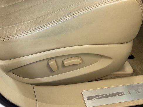 Used 2014 INFINITI QX70 2WD w/ Premium Package image 27