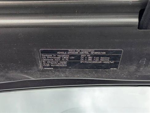 Used 2021 Volvo S60 T5 Momentum FWD image 24